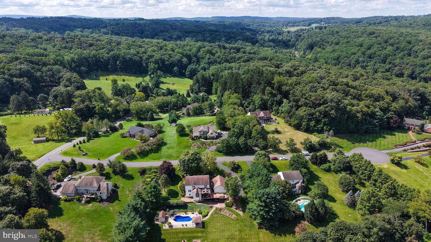 4 Glen Hollow Ct Property Photo 15