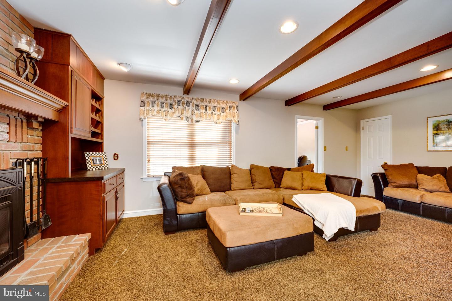 4 Glen Hollow Ct Property Photo 34