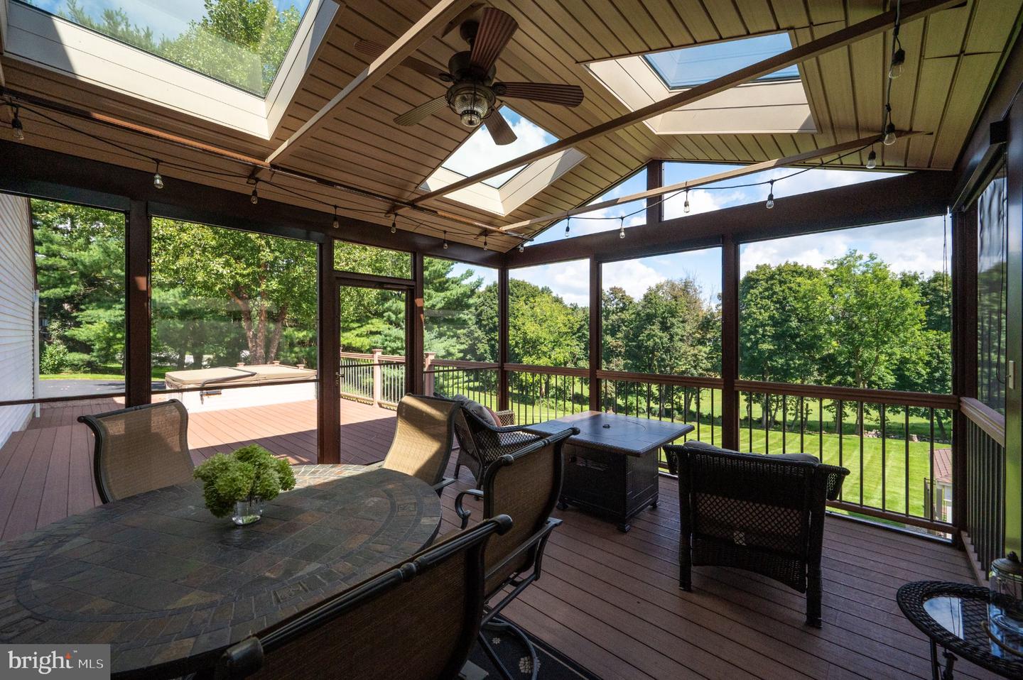 4 Glen Hollow Ct Property Photo 67