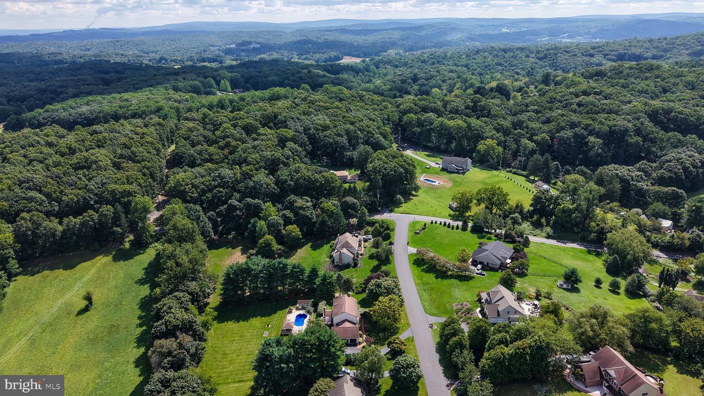 4 Glen Hollow Ct Property Photo 88