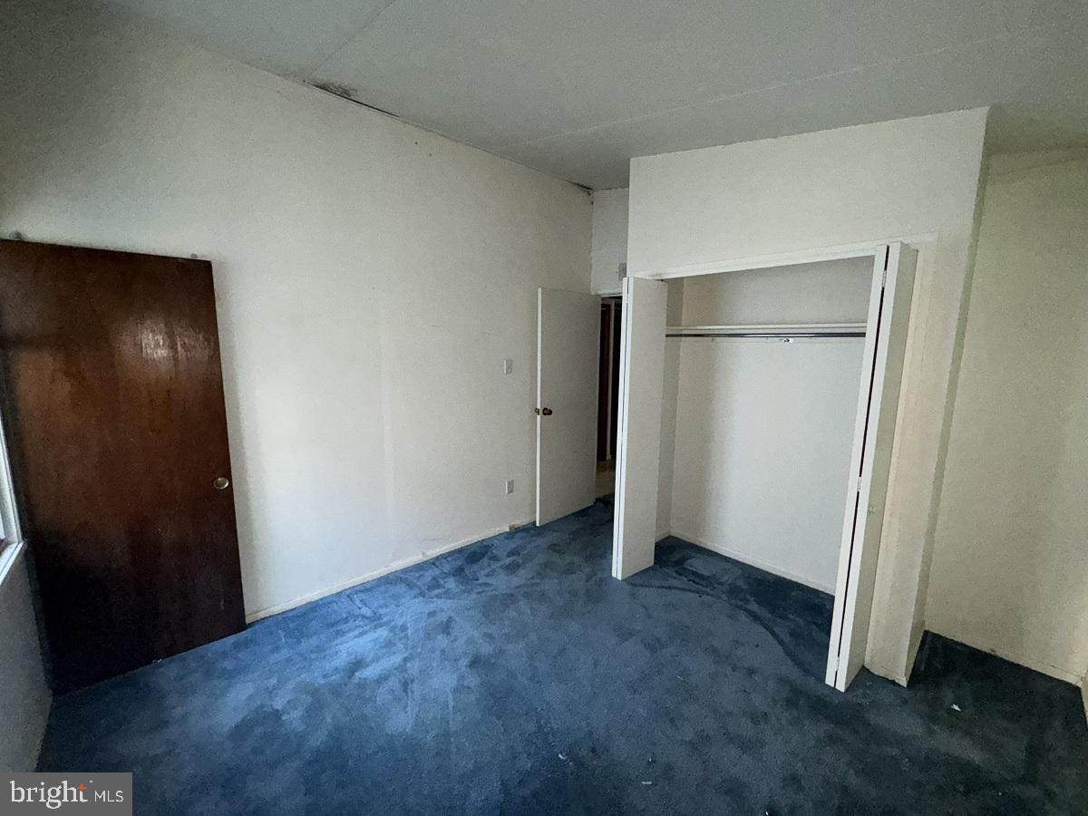 2420 Mckinley Property Photo 6