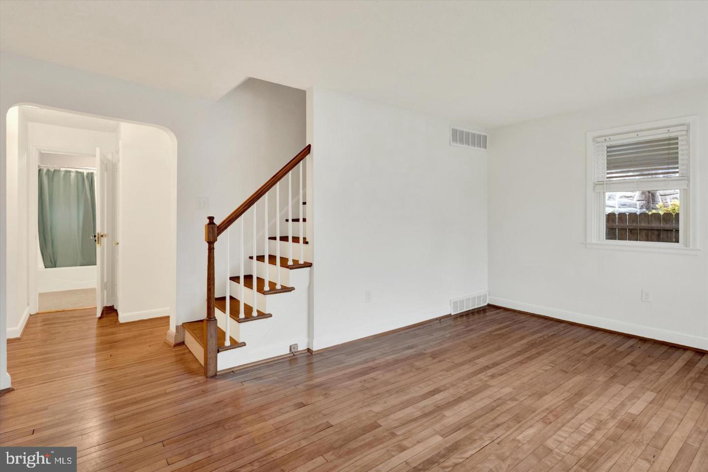 404 Spruce St Property Photo 4