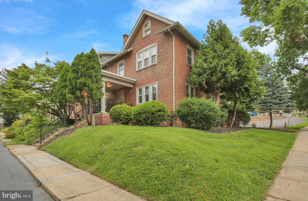 23 Trebor Pl Property Photo 1