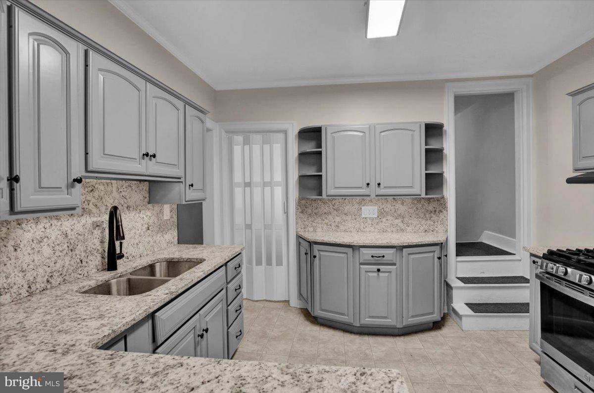 23 Trebor Pl Property Photo 8