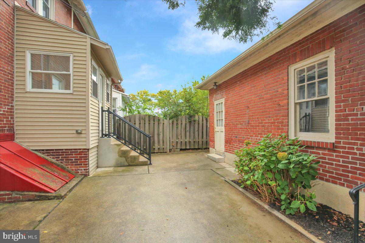 23 Trebor Pl Property Photo 28
