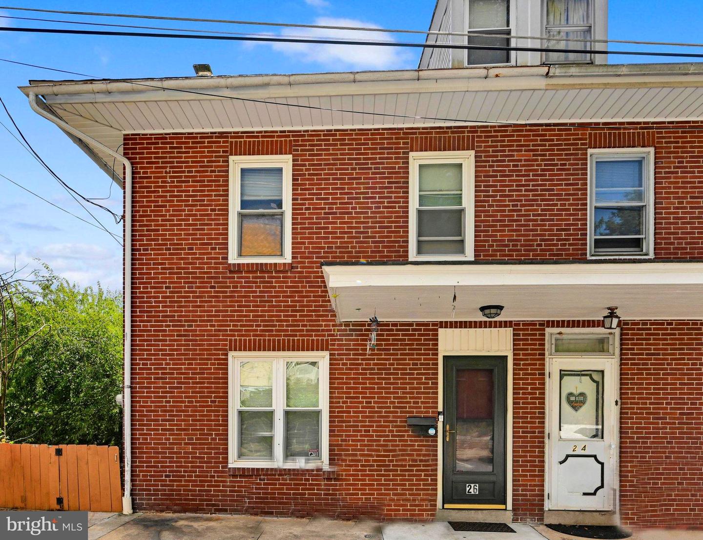 26 E Mohn St Property Photo 2