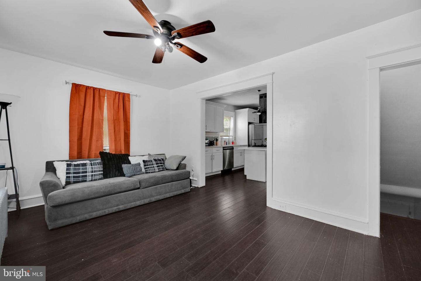 26 E Mohn St Property Photo 4