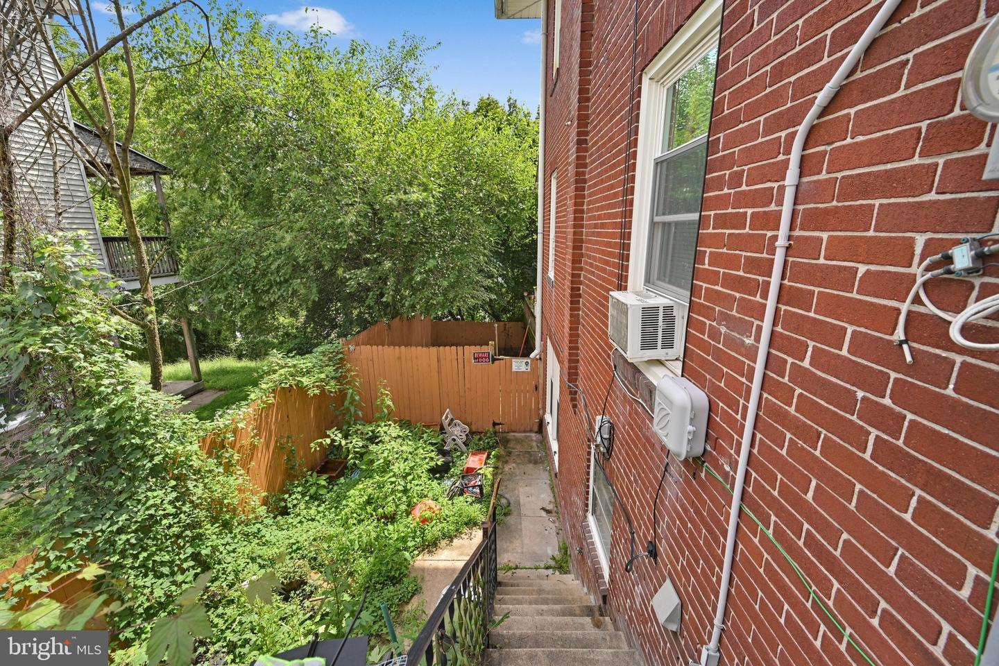 26 E Mohn St Property Photo 17