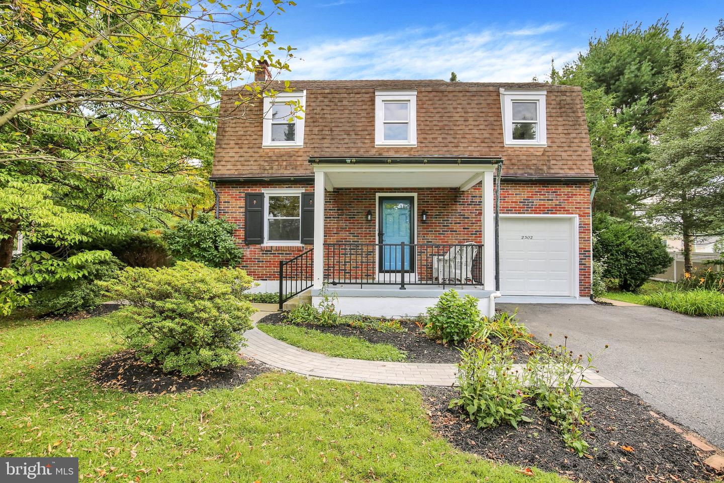 2302 Reading Blvd Property Photo 2