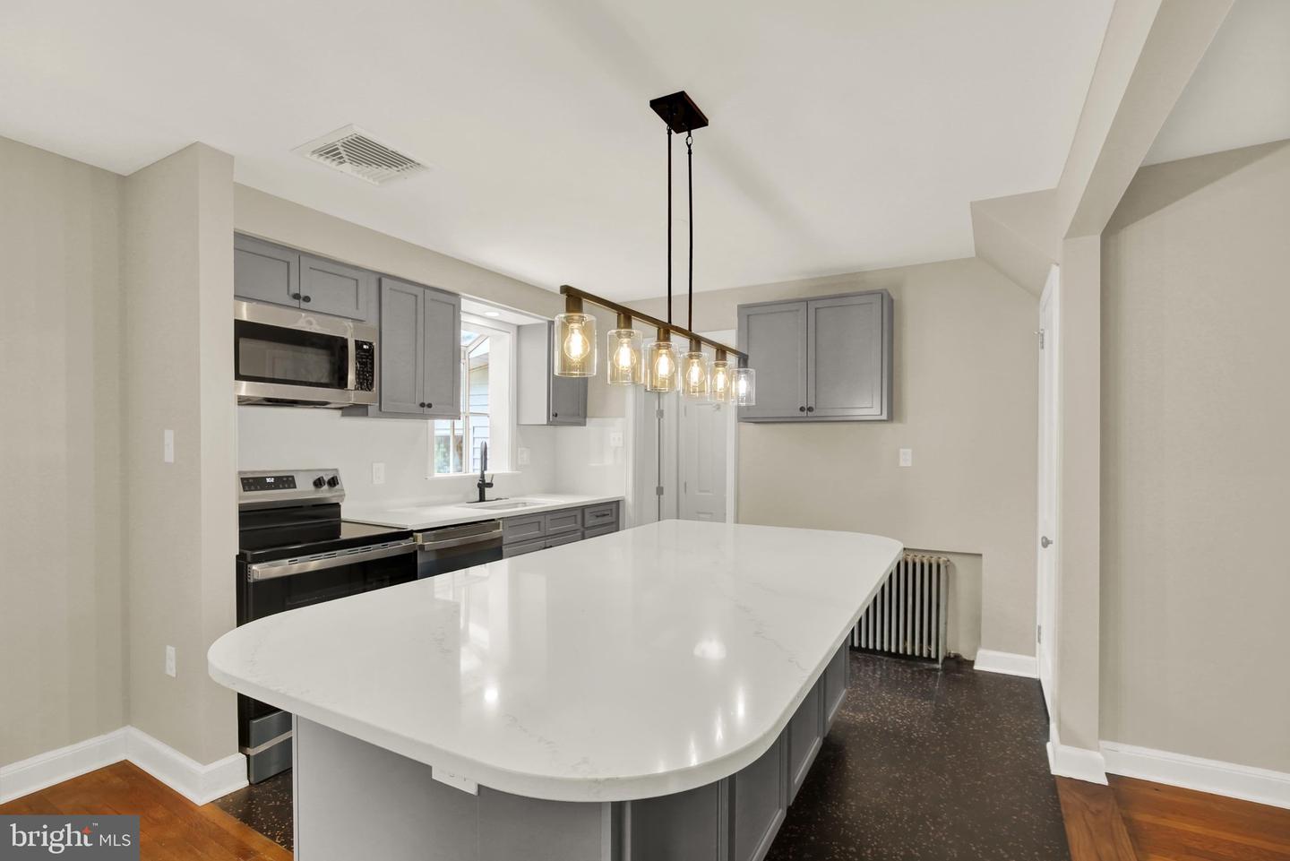 2302 Reading Blvd Property Photo 10