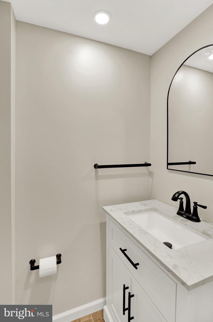 2302 Reading Blvd Property Photo 14