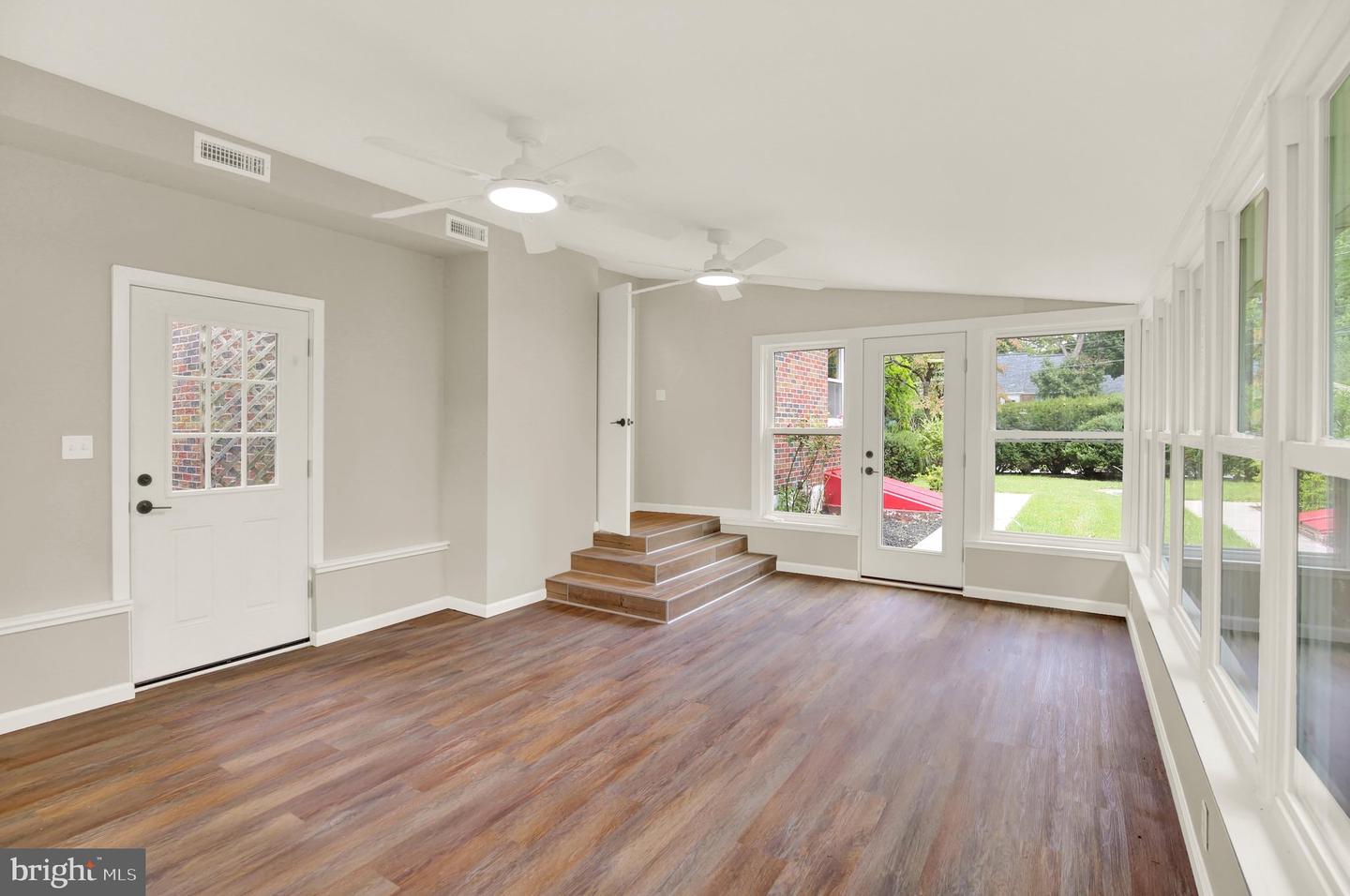 2302 Reading Blvd Property Photo 16