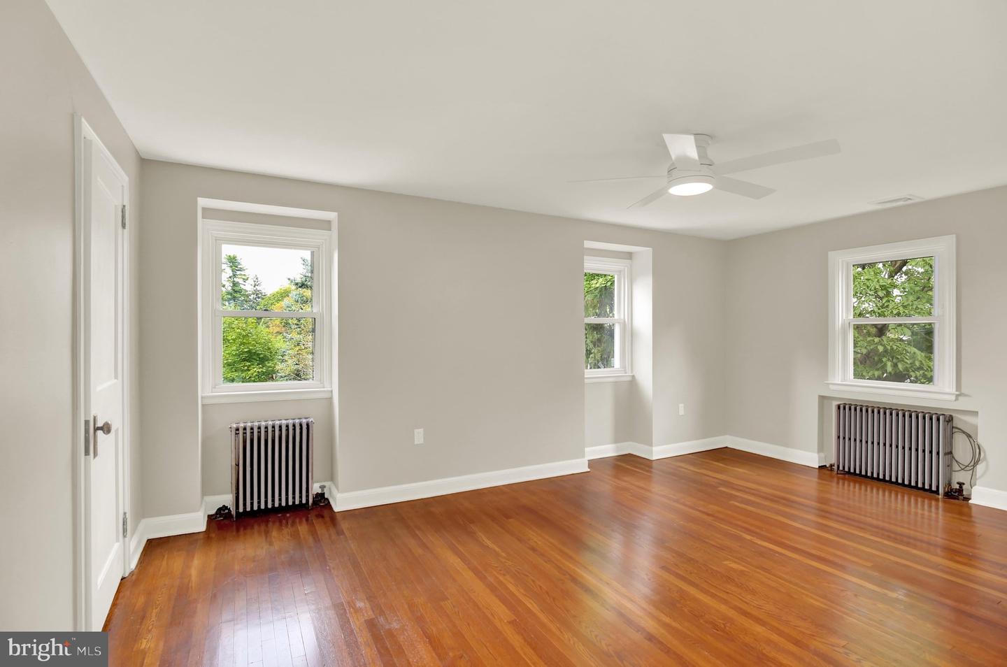 2302 Reading Blvd Property Photo 23
