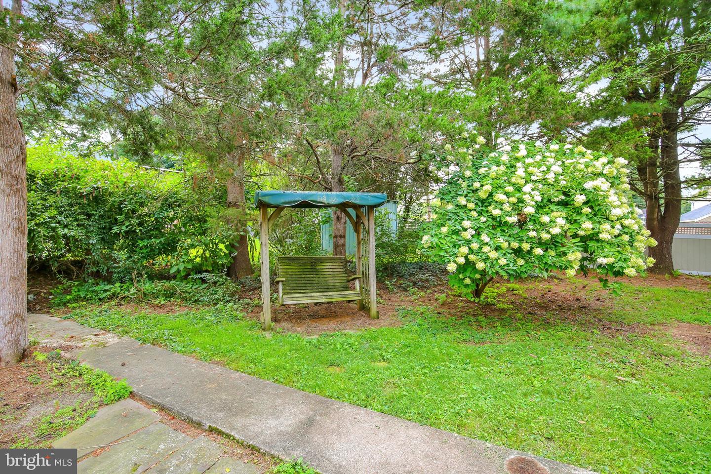 2302 Reading Blvd Property Photo 32