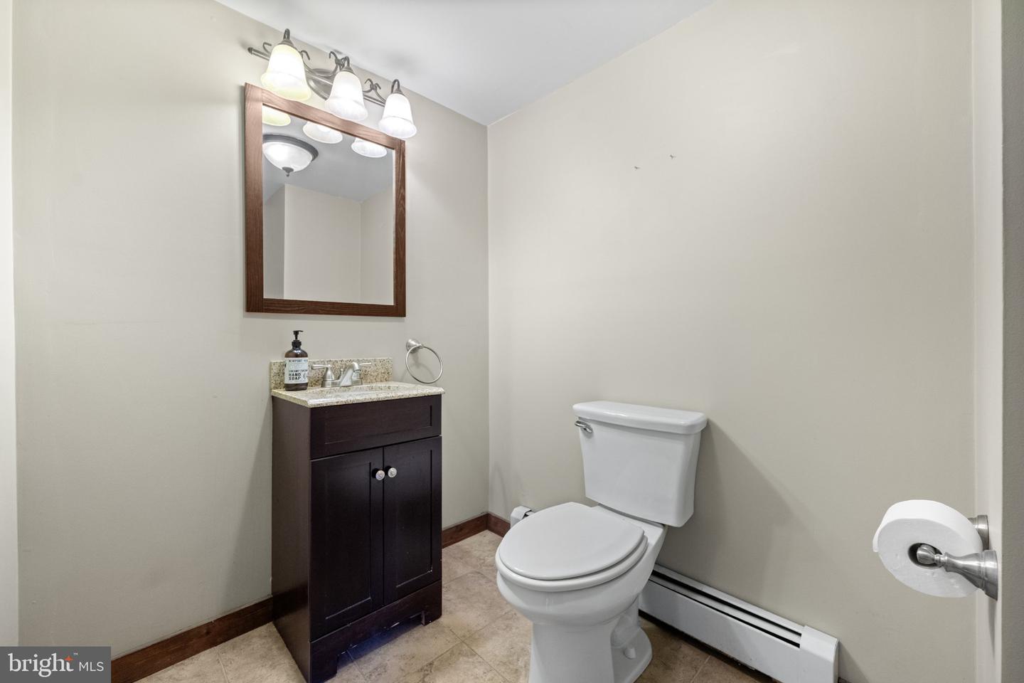 29 Dairy Ln Property Photo 8