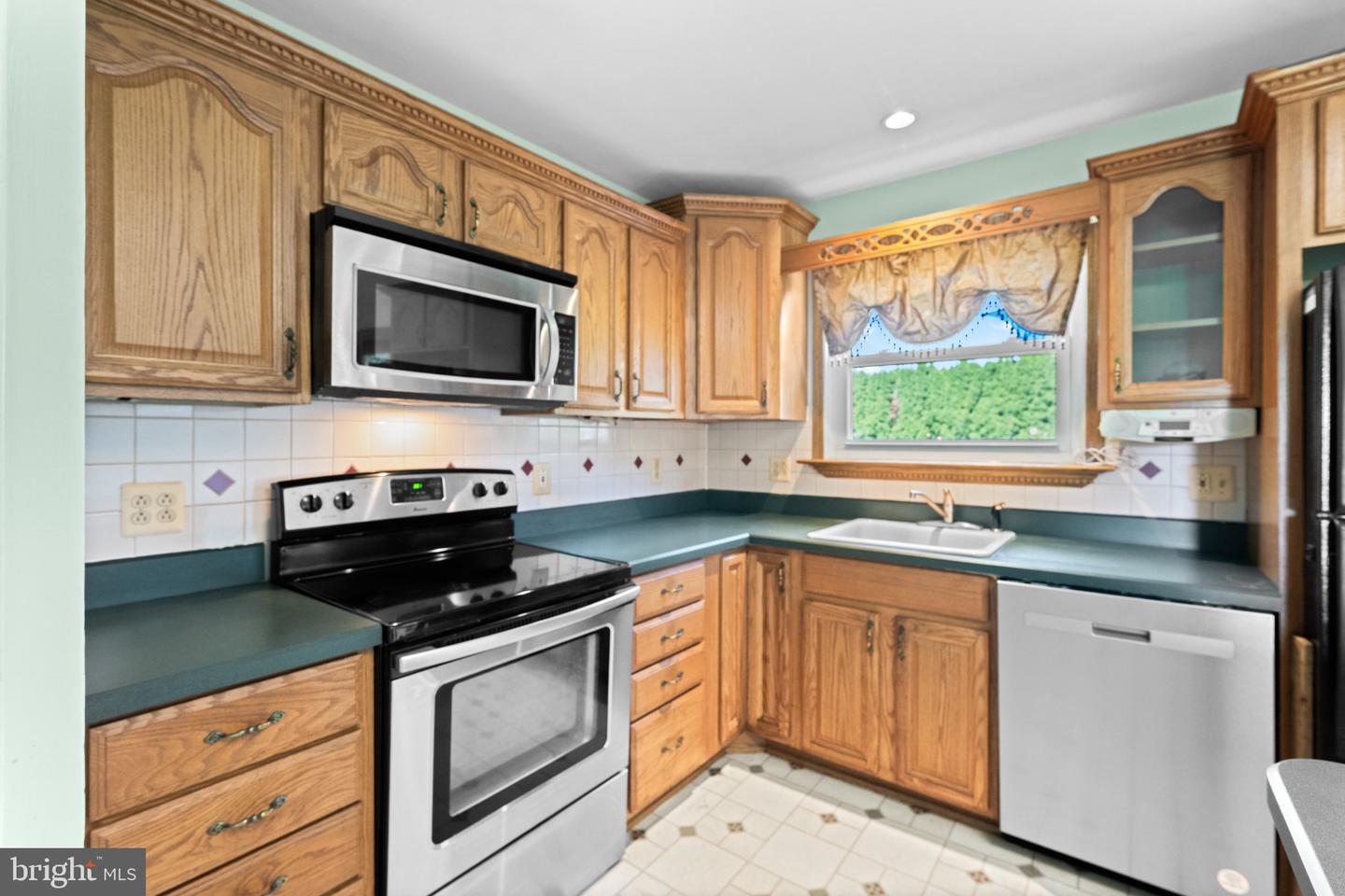 29 Dairy Ln Property Photo 9