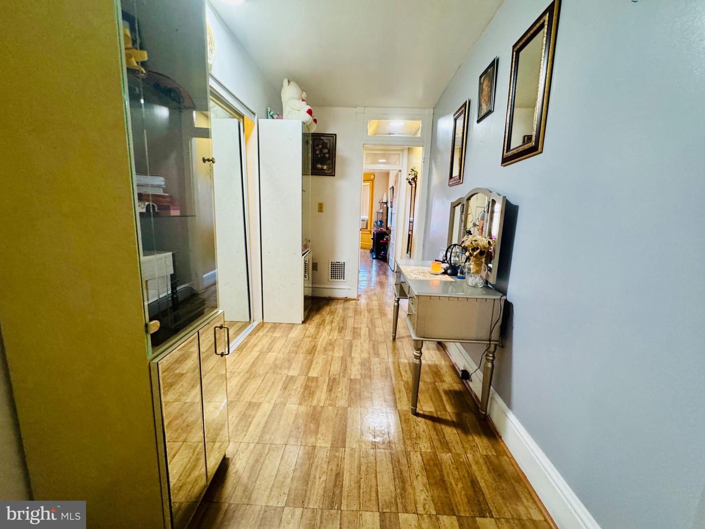 611 Thorn St Property Photo 22