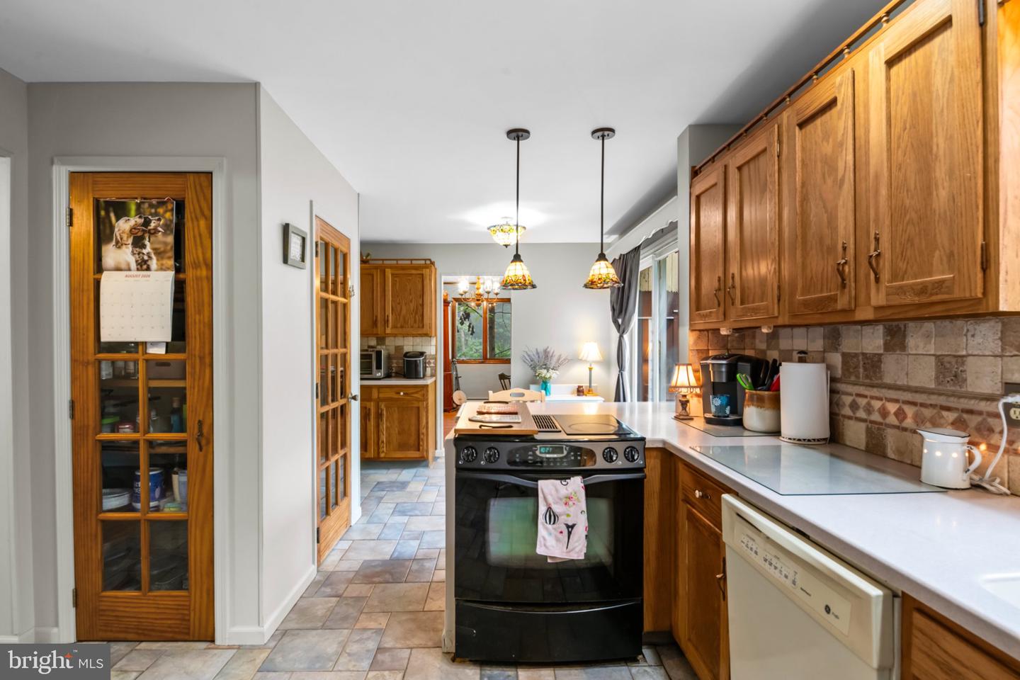 214 Grouse Hill Rd Property Photo 6