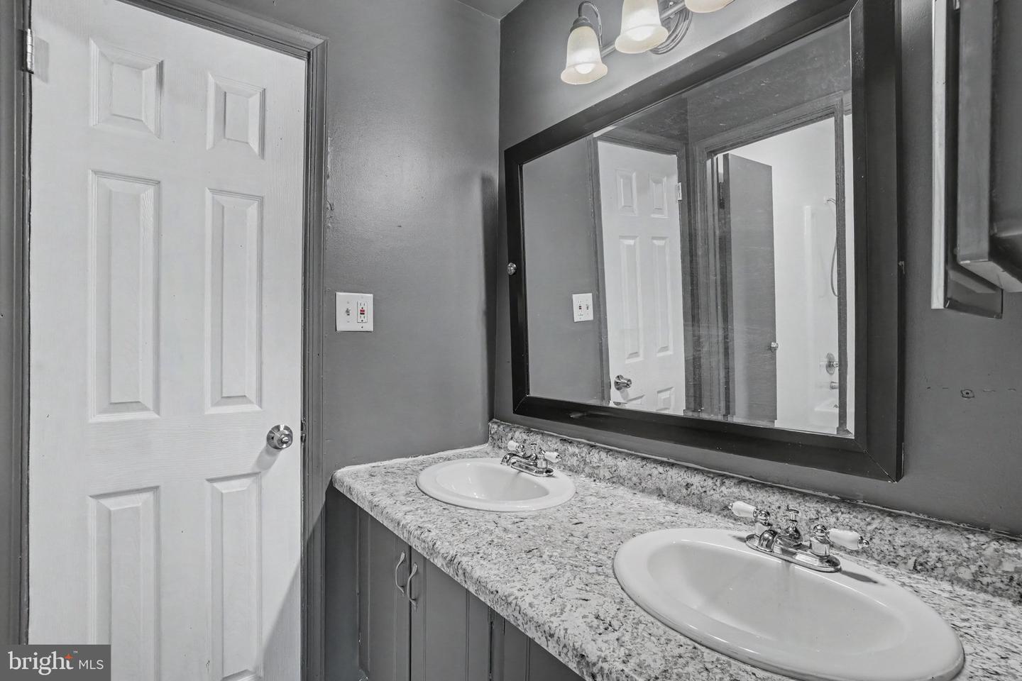 1919 Andre Ct Property Photo 23