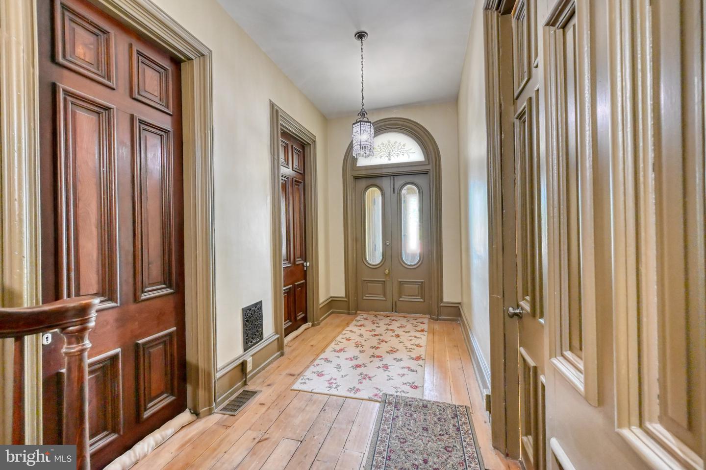 2 E Penn Ave #c Property Photo 2