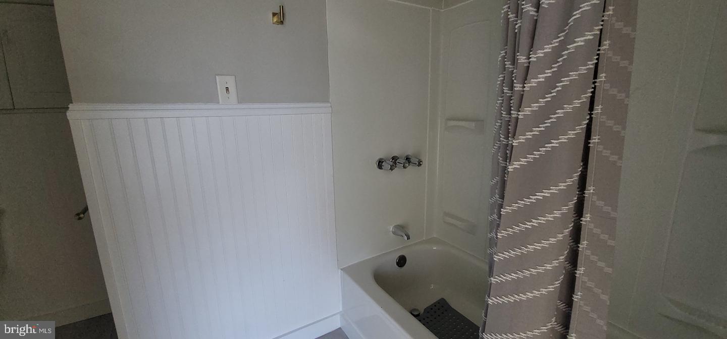 348 S 11th St Property Photo 11