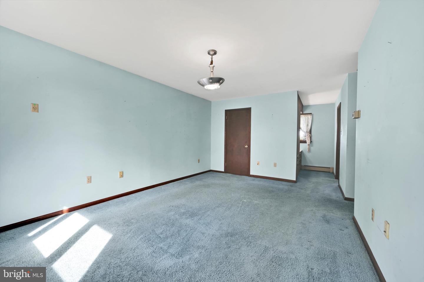 727 N Church Rd Property Photo 18