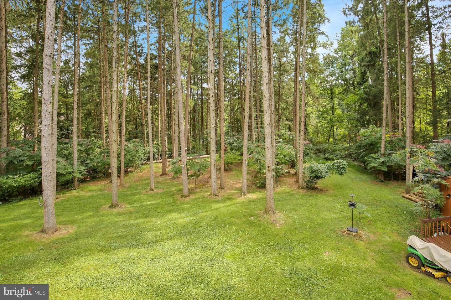 176 Imperial Dr Property Photo 22