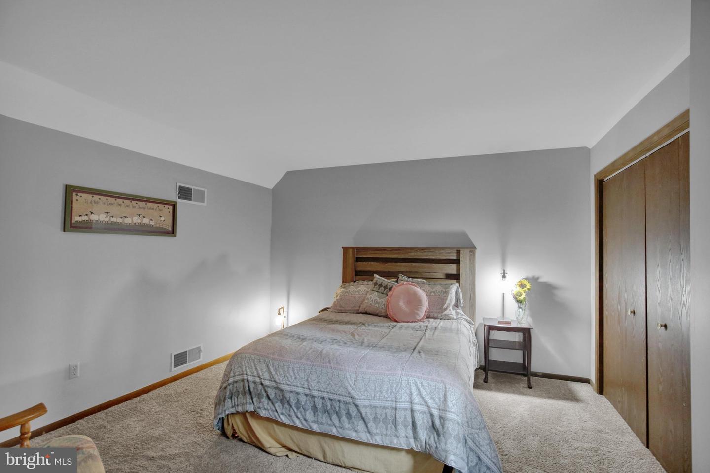 176 Imperial Dr Property Photo 31