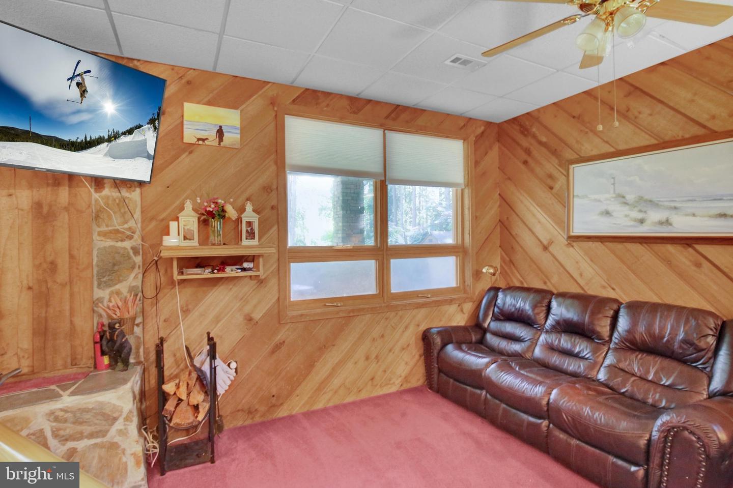 176 Imperial Dr Property Photo 38