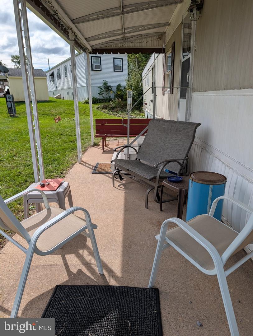 128 Bordic Rd Property Photo 2