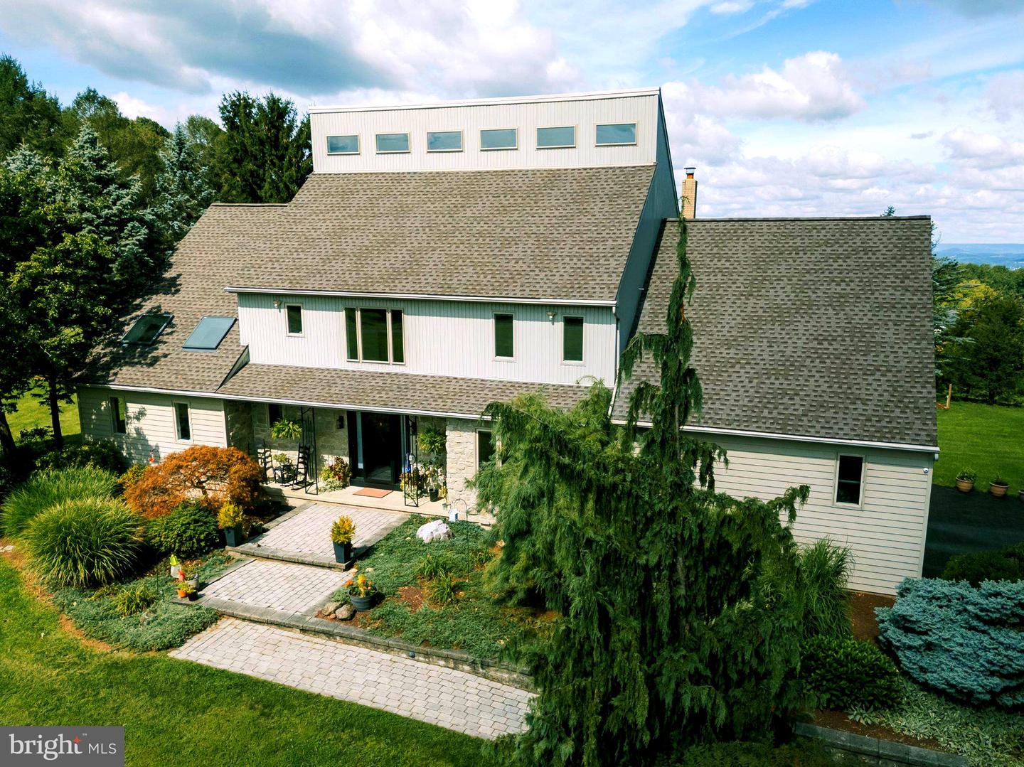 12 Stony Ridge Dr Property Photo 1
