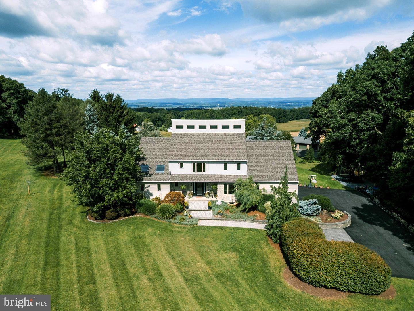 12 Stony Ridge Dr Property Photo 1