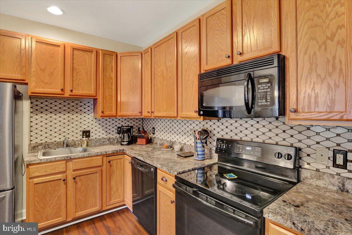 5 Emily Ct Property Photo 7