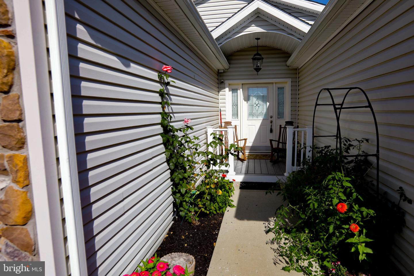 45 Cormorant Dr Property Photo 2