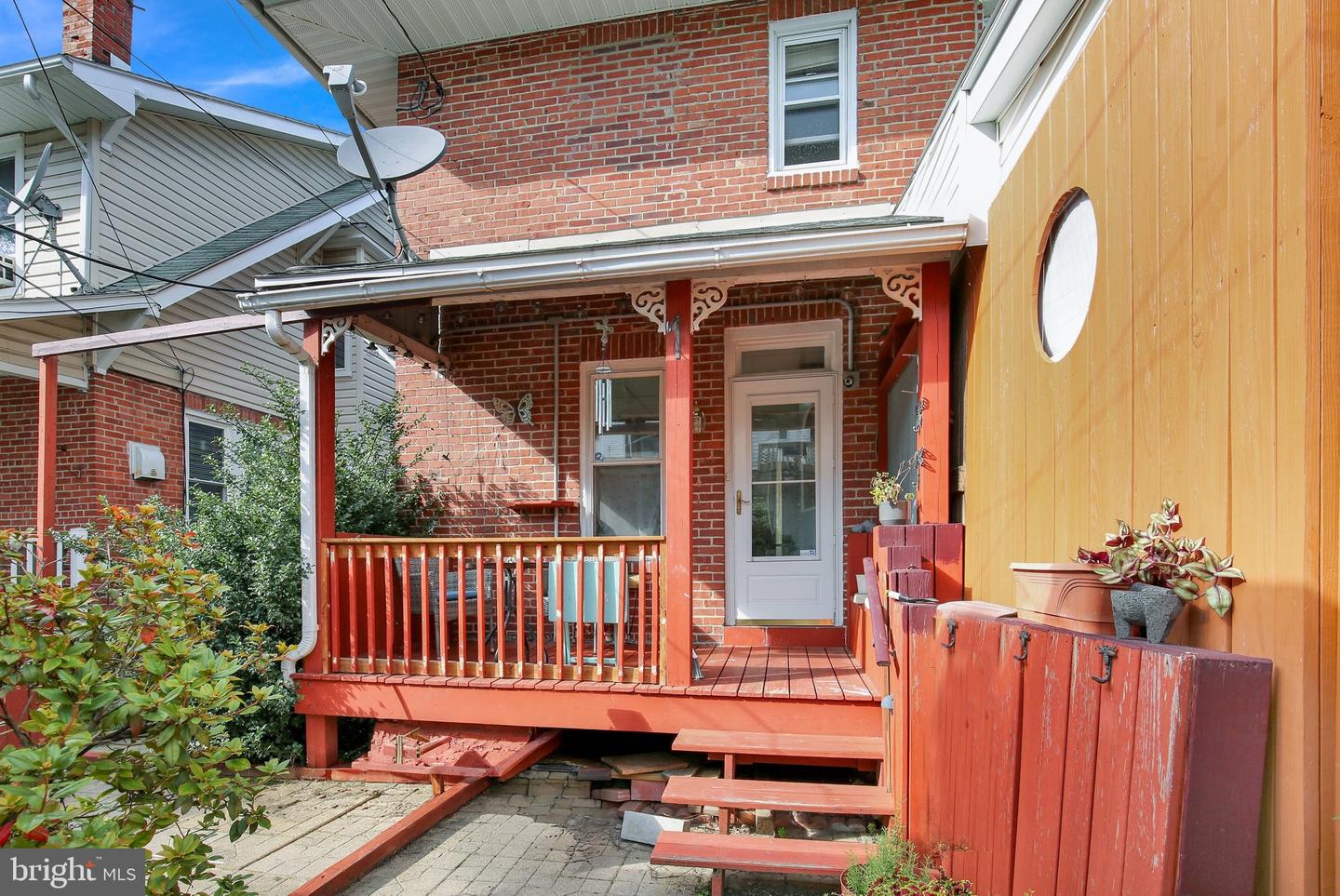 2524 Grant St Property Photo 10