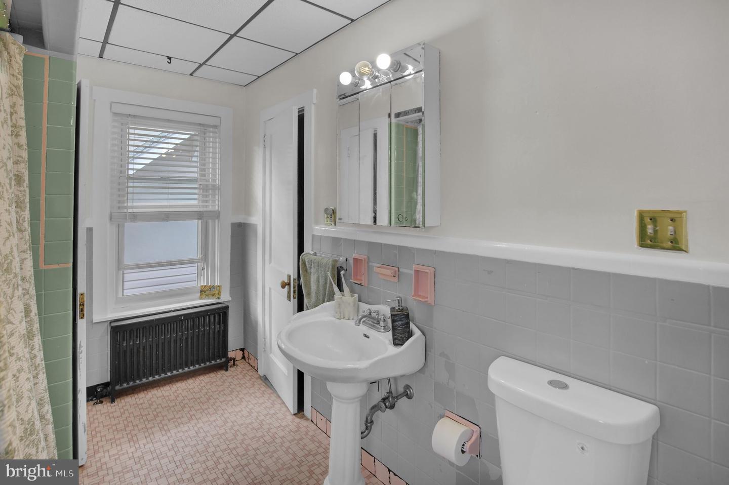 2524 Grant St Property Photo 15