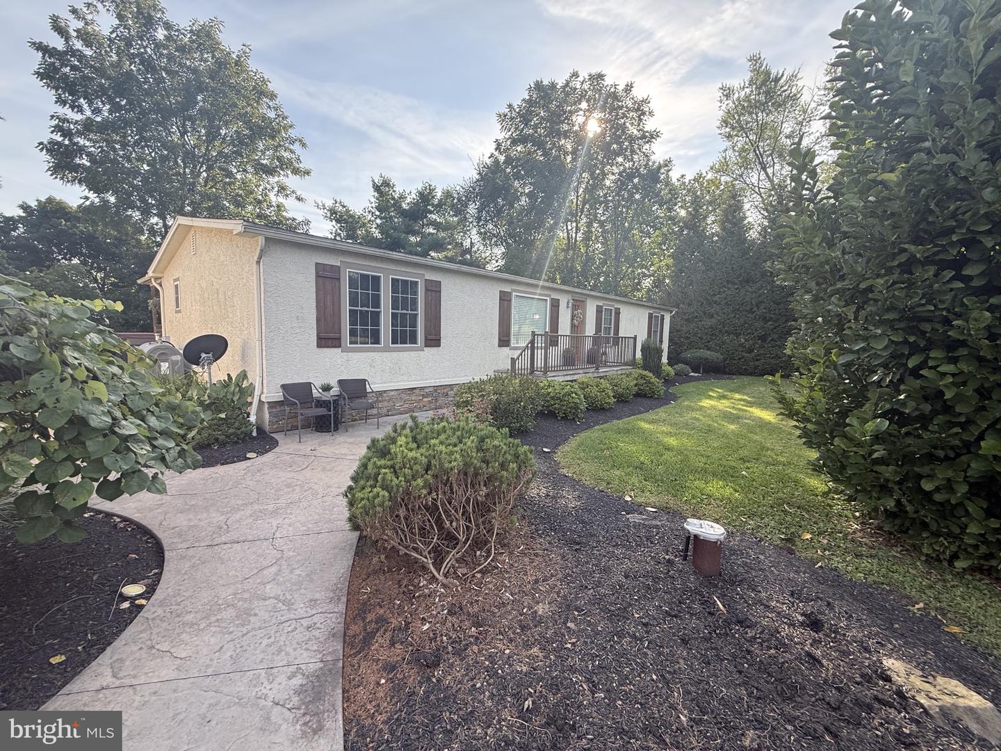 12 2nd St Property Photo 3