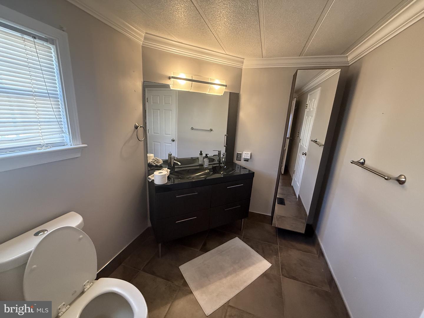 12 2nd St Property Photo 14