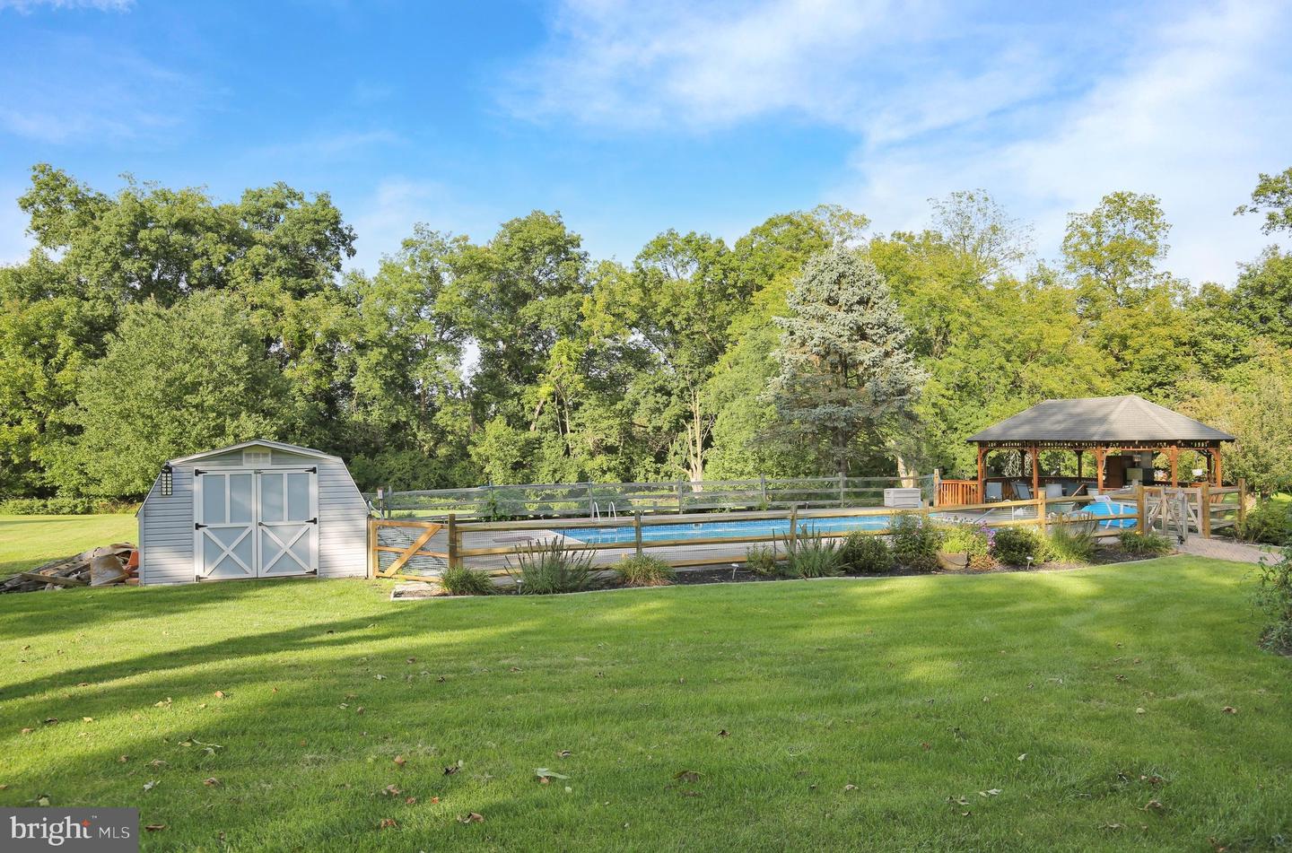 1046 Cross Keys Rd Property Photo 6