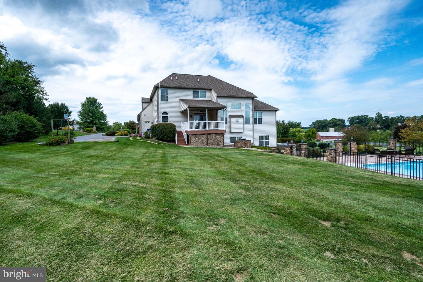 231 Hawkview Ct Property Photo 81