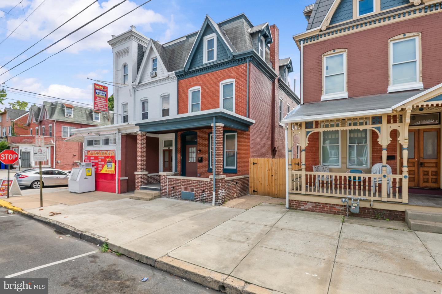 142 Oley St Property Photo 3