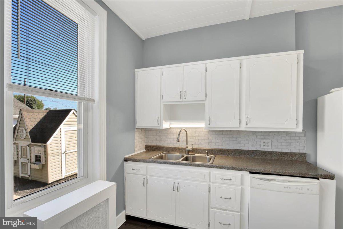 101 Upland Ave Property Photo 16