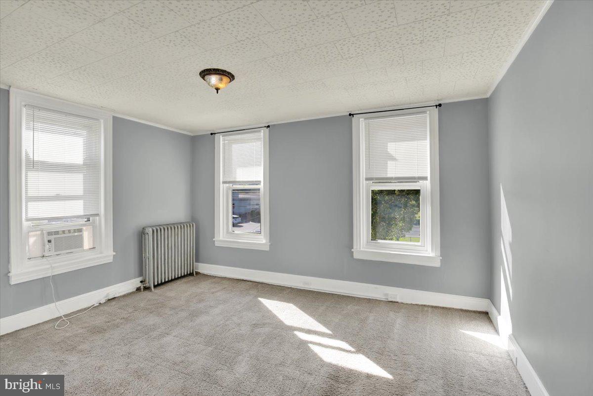 101 Upland Ave Property Photo 25