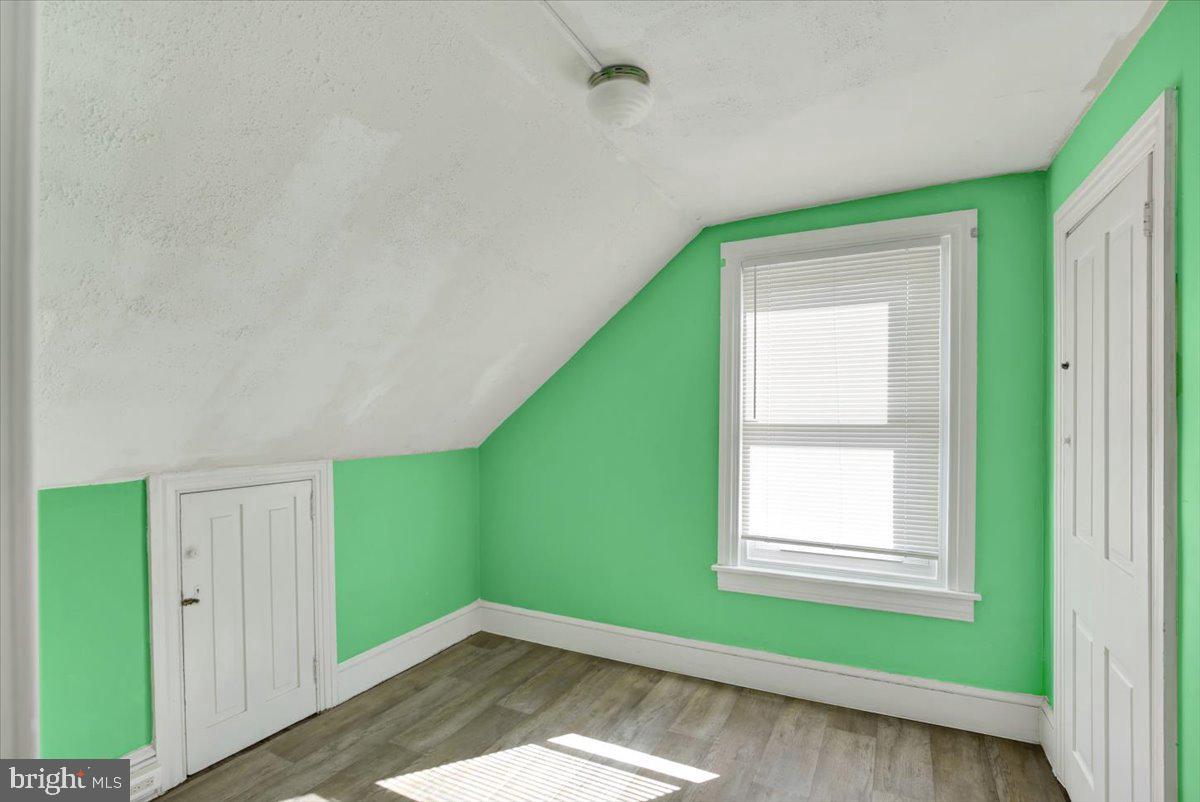 101 Upland Ave Property Photo 27