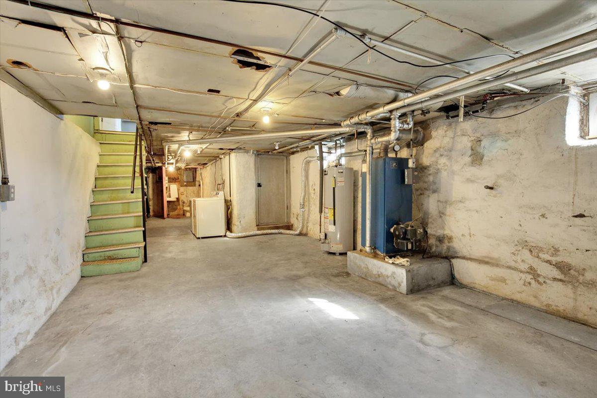101 Upland Ave Property Photo 31