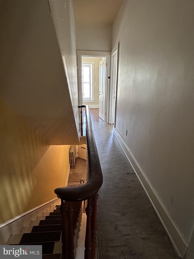 71 Noble St Property Photo 4