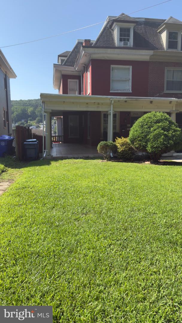 1742 Mineral Spring Rd Property Photo 1