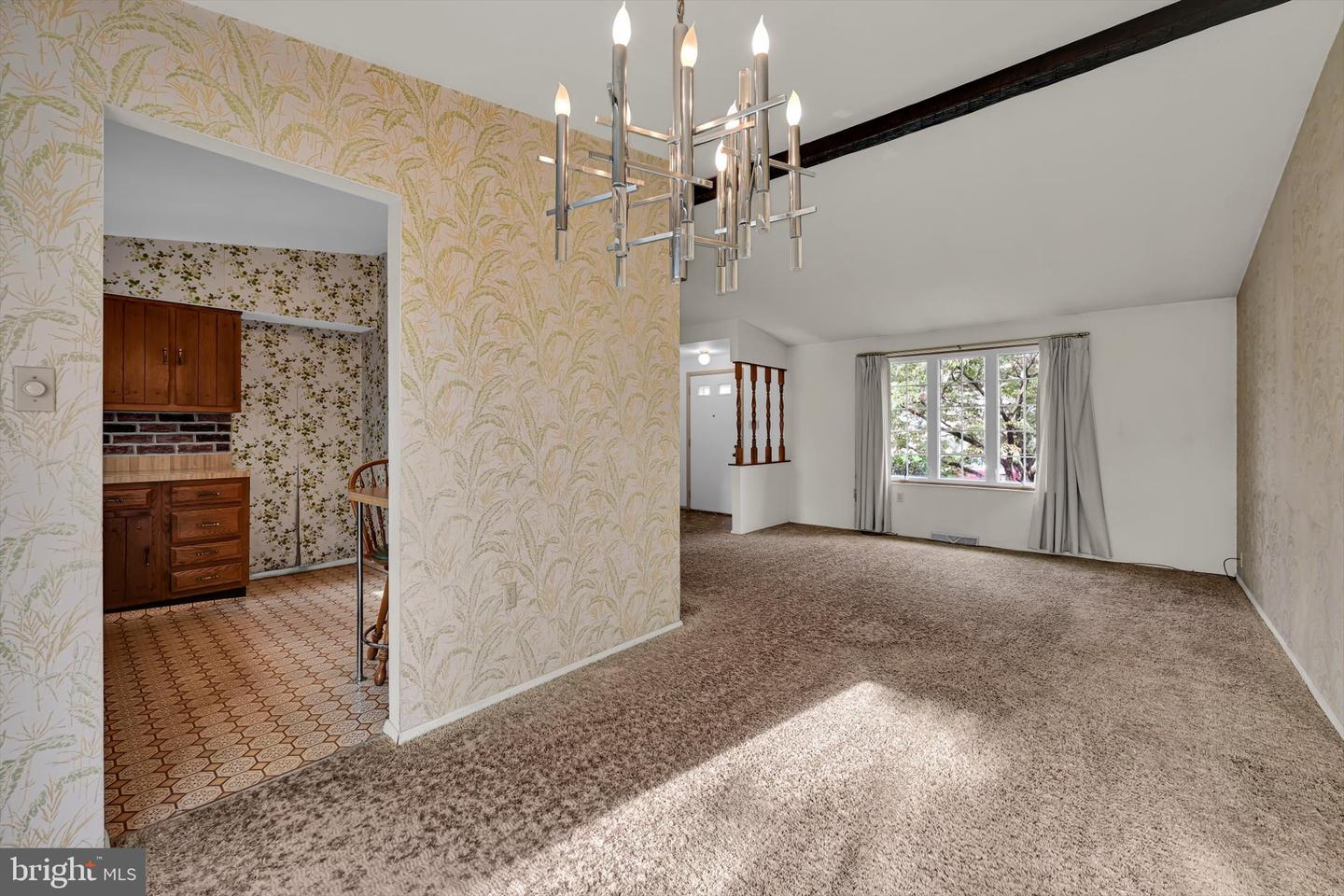 15 Elm St Property Photo 12