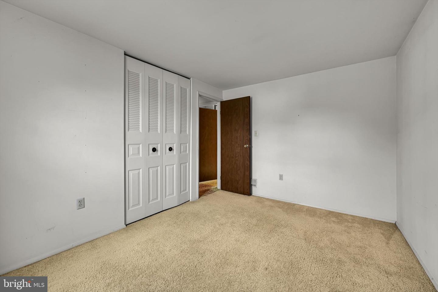 15 Elm St Property Photo 20