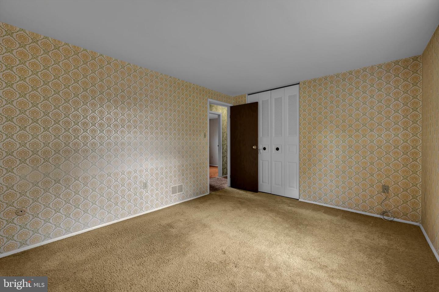 15 Elm St Property Photo 23